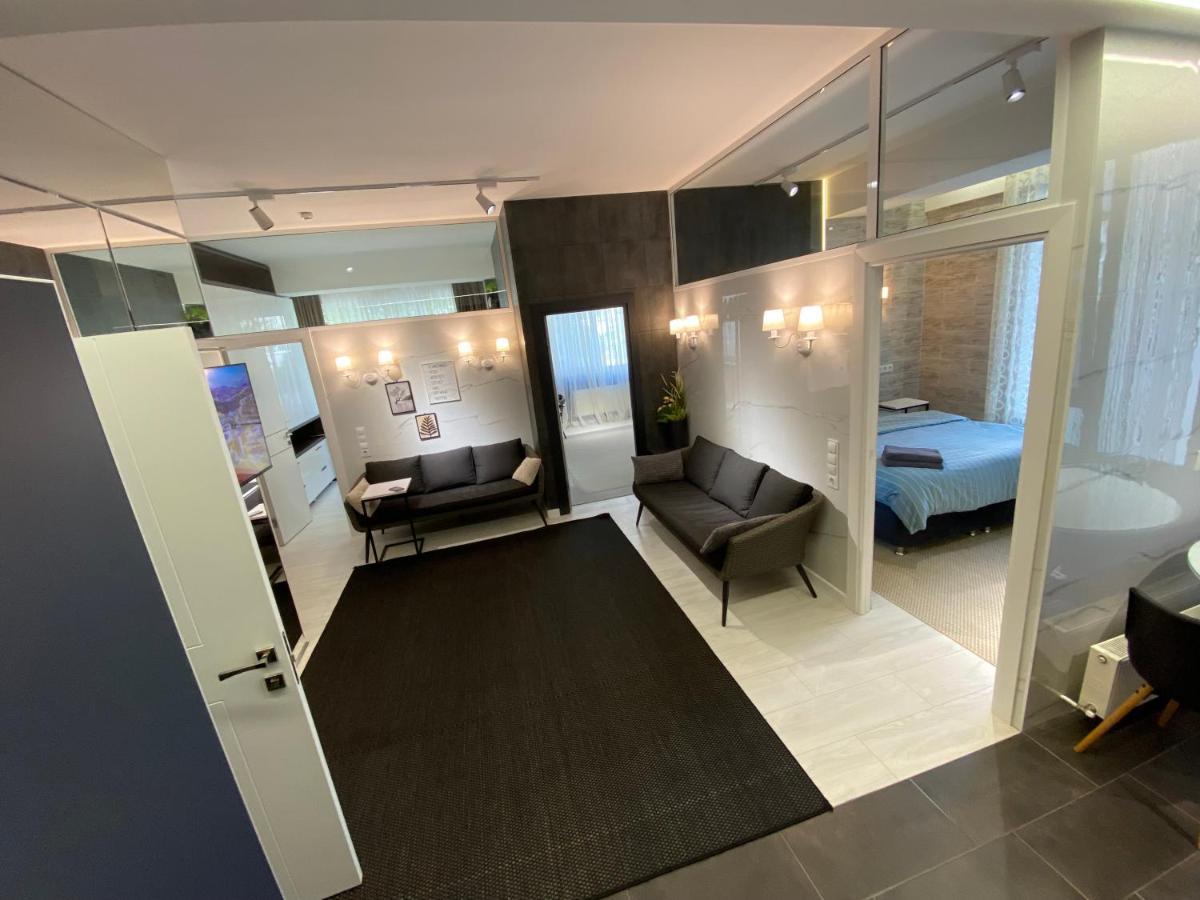 Rentnow Modern Business Apartment With 3 Bedrooms In Centre Chisinau Exterior foto