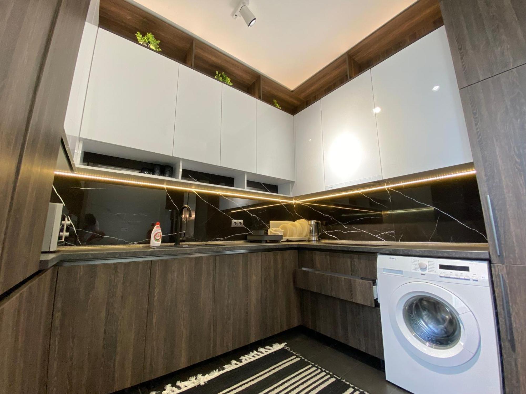 Rentnow Modern Business Apartment With 3 Bedrooms In Centre Chisinau Exterior foto