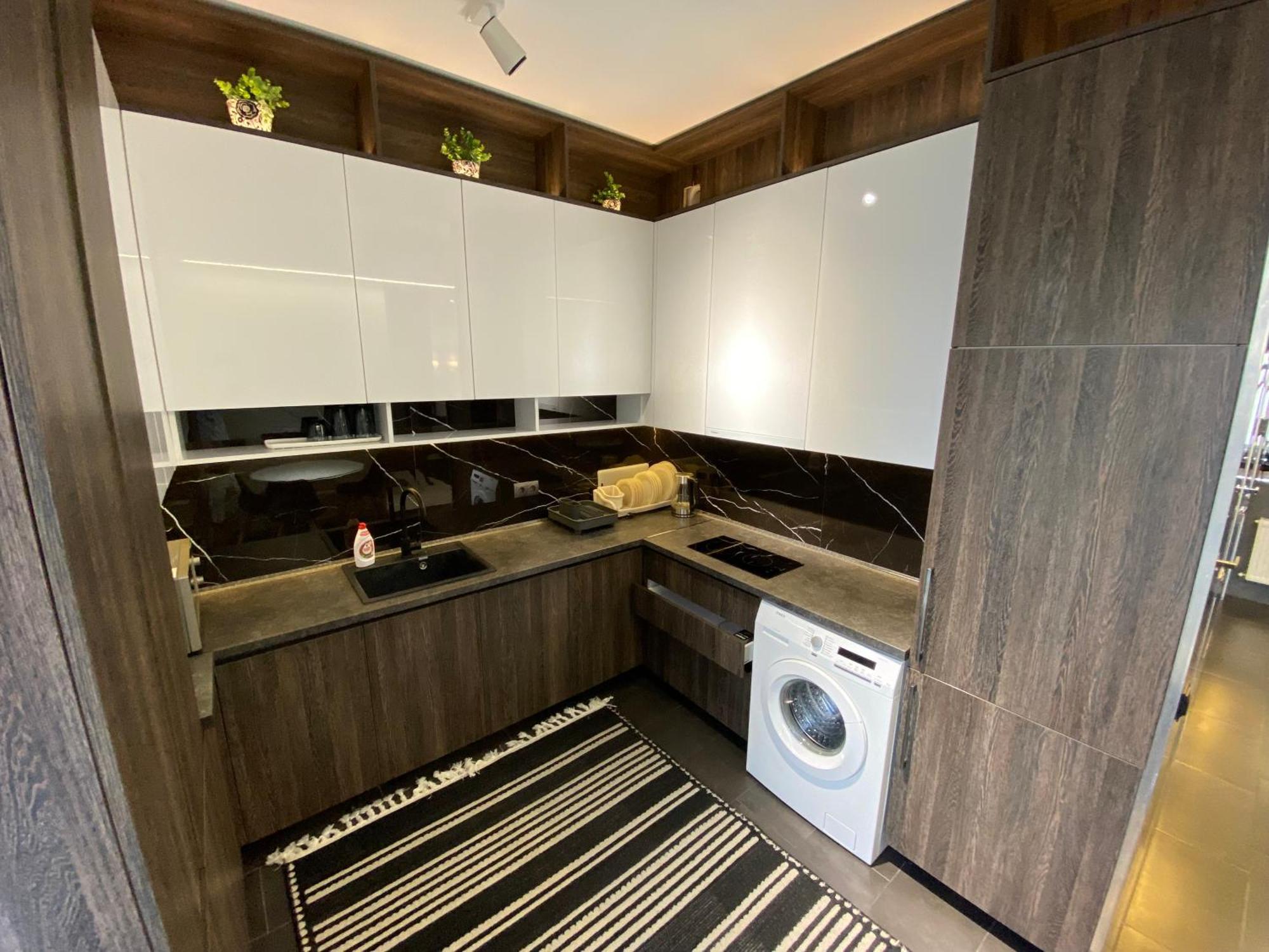Rentnow Modern Business Apartment With 3 Bedrooms In Centre Chisinau Exterior foto