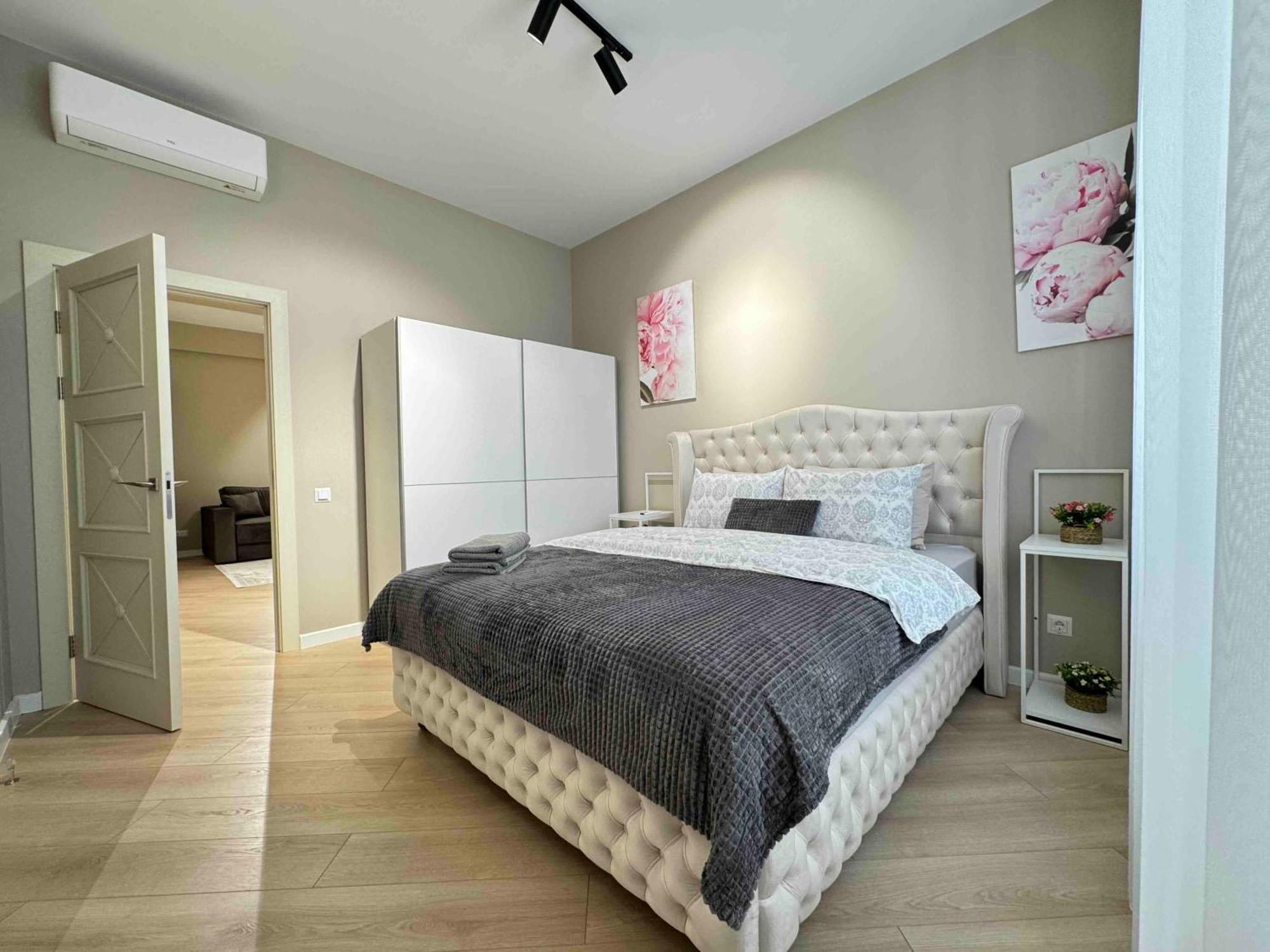 Rentnow Modern Business Apartment With 3 Bedrooms In Centre Chisinau Exterior foto