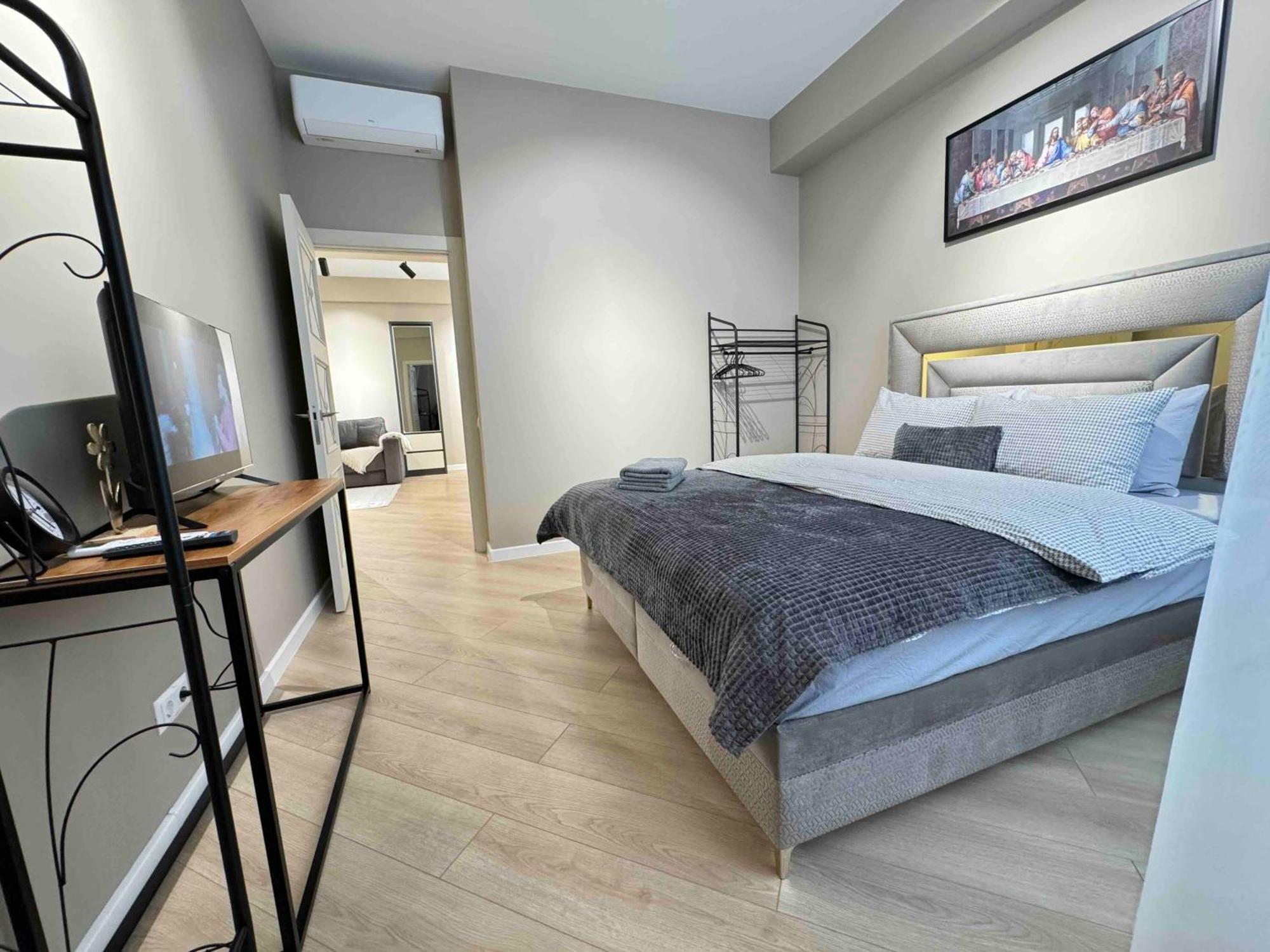 Rentnow Modern Business Apartment With 3 Bedrooms In Centre Chisinau Exterior foto