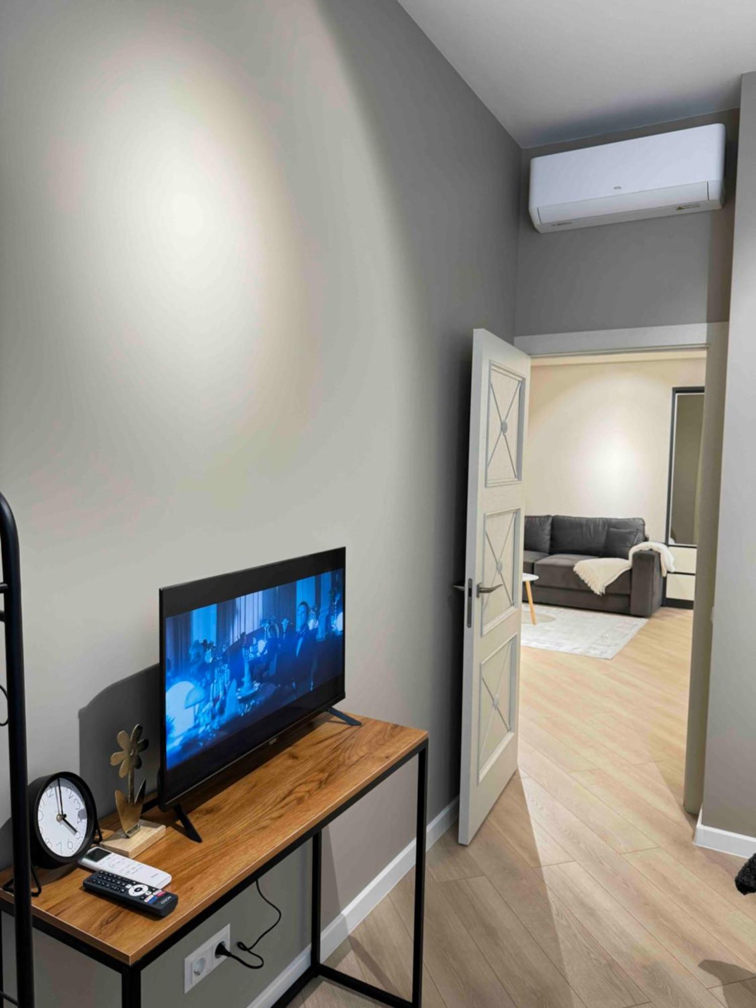 Rentnow Modern Business Apartment With 3 Bedrooms In Centre Chisinau Exterior foto
