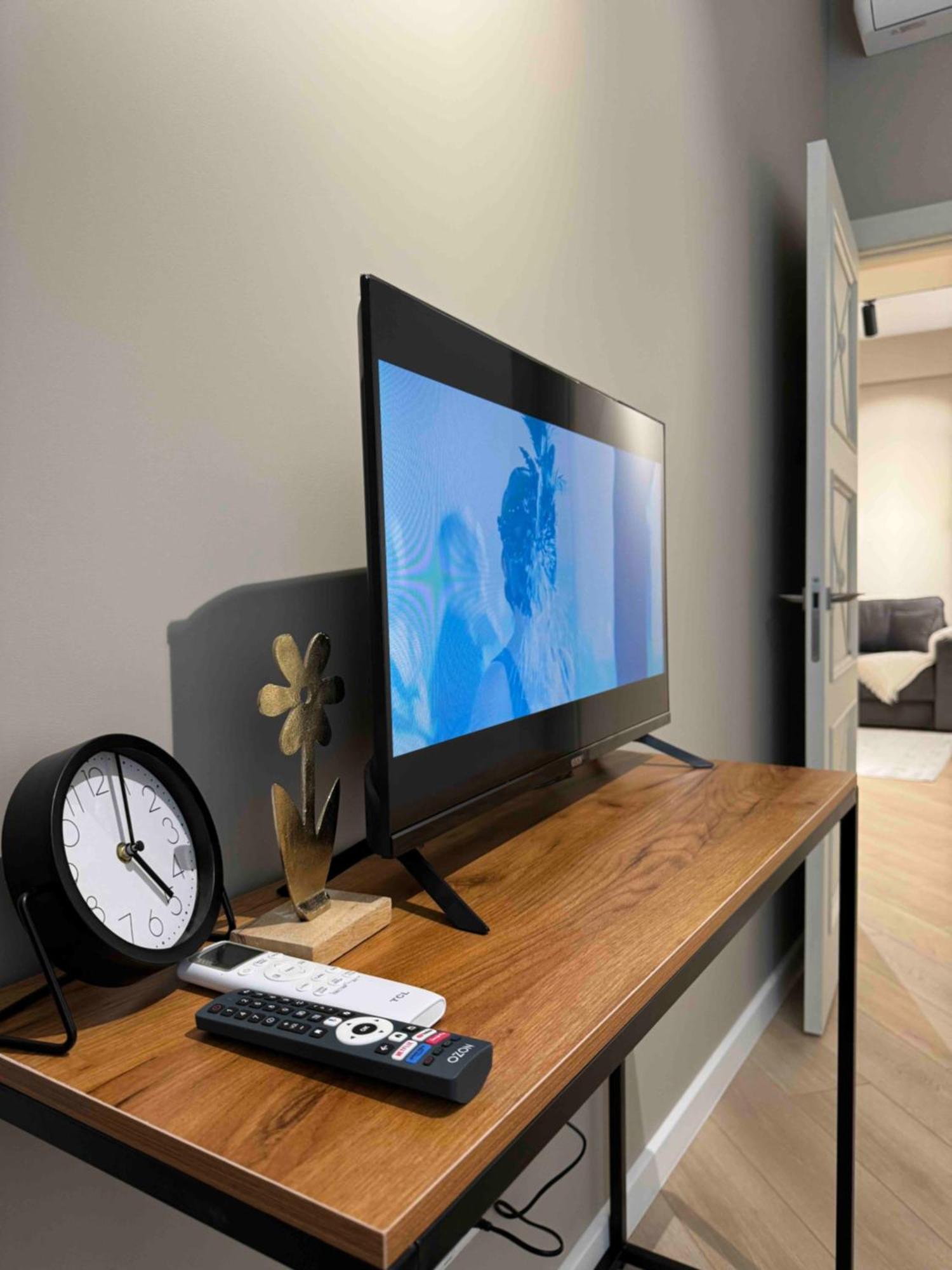 Rentnow Modern Business Apartment With 3 Bedrooms In Centre Chisinau Exterior foto