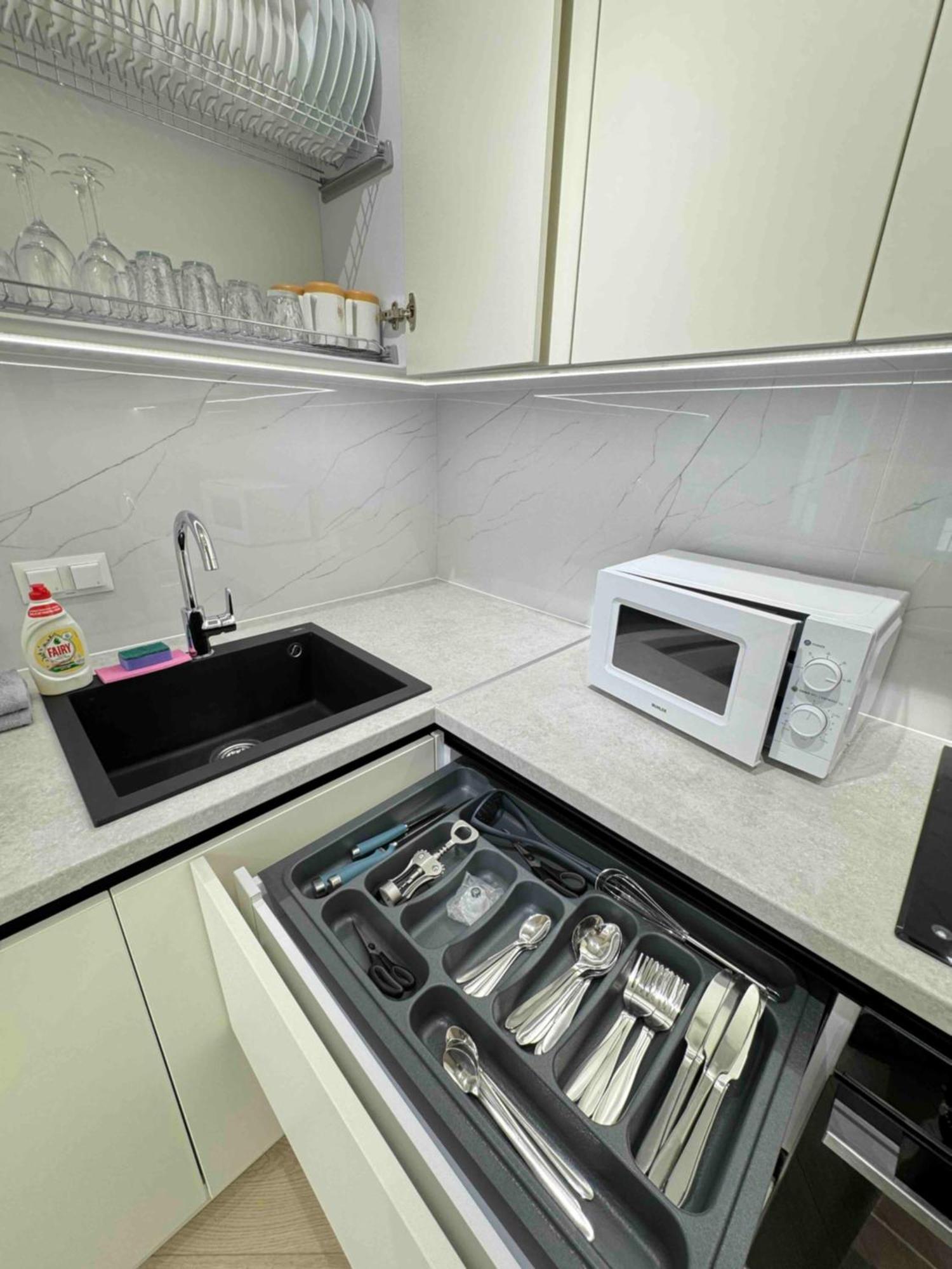 Rentnow Modern Business Apartment With 3 Bedrooms In Centre Chisinau Exterior foto