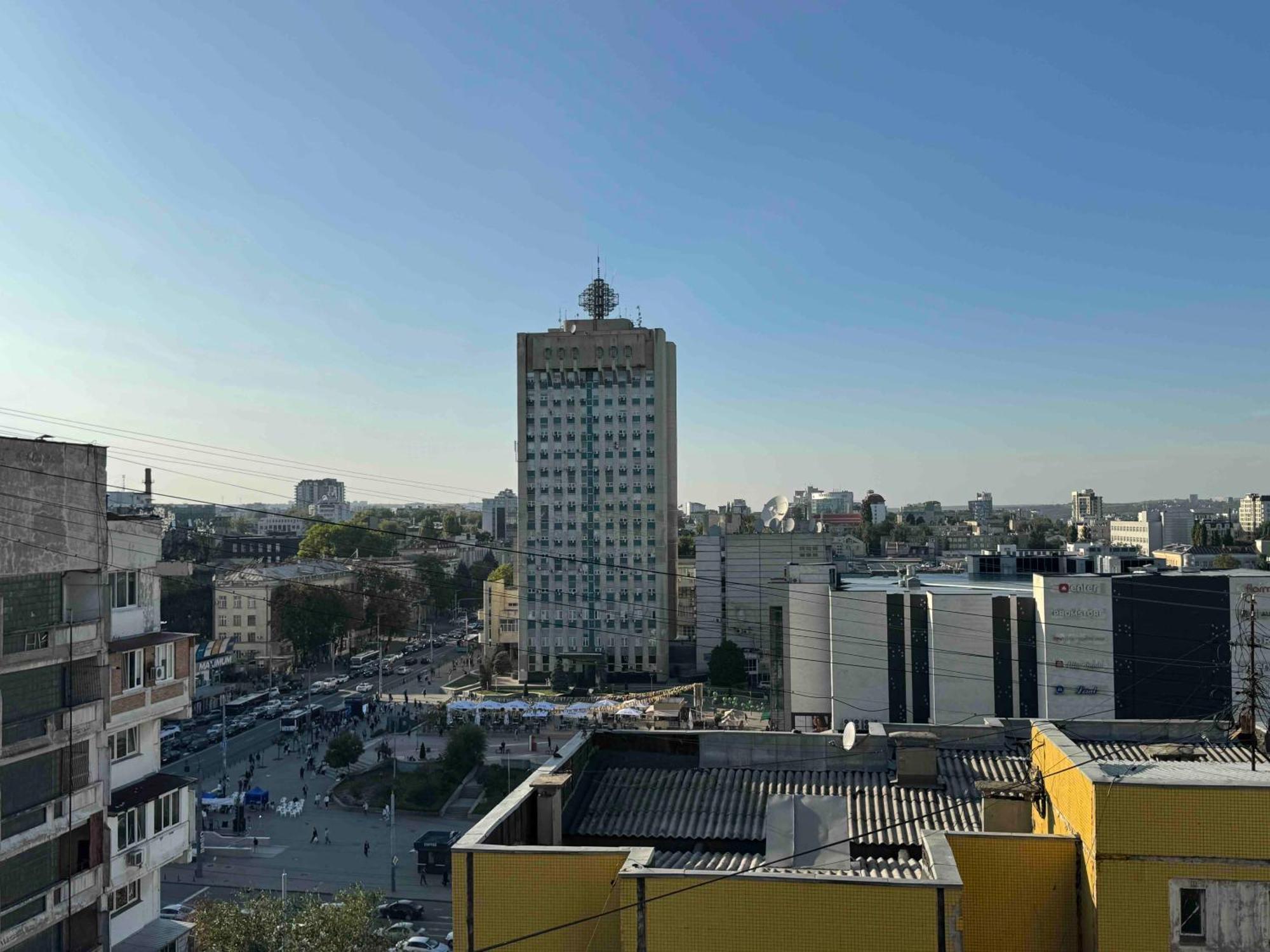 Rentnow Modern Business Apartment With 3 Bedrooms In Centre Chisinau Exterior foto